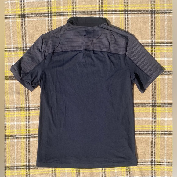 Lululemon Mens Athletic Black with Metallic Stripes Collared Polo Shirt - Picture 6 of 6